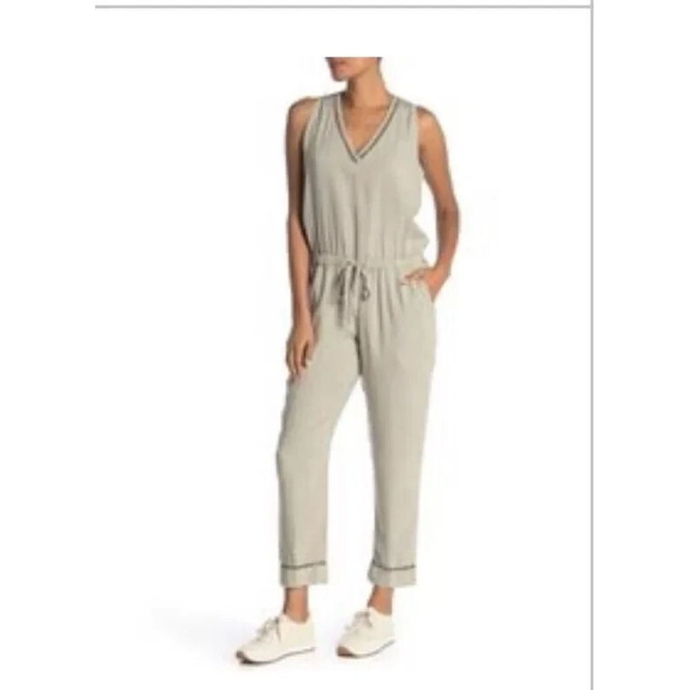 Cloth & Stone Light Green Crossback Crochet Trim Jumpsuit Size XS Boho Beachy